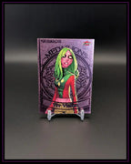 Trading Card mit Comic-Figur Viv Vision, lila glänzender Hintergrund, Fleer, Sammelkarte