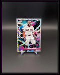 Baseball Trading Card von Heliot Ramos mit Giants-Trikot und buntem Holo-Design