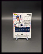 Rückseite einer Baseball Trading Card von Brooks Lee mit Spielerfoto und Statistiken, auf Ständer
