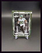Playoff Momentum Rookie Trading Card von Breece Hall, Jets, auf Ständer, Sport Sammelkarte