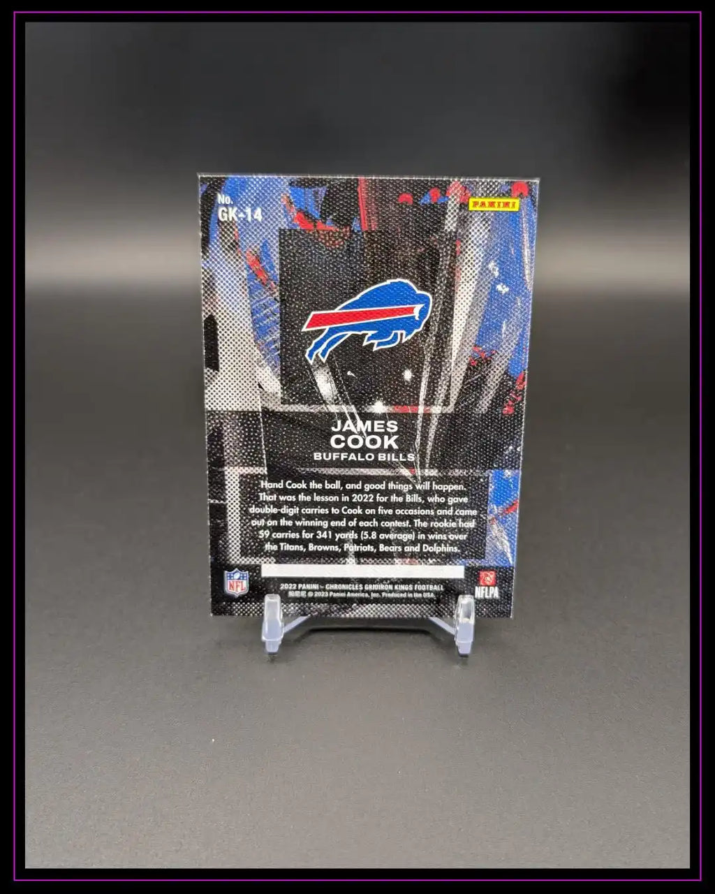 Rückseite einer James Cook Buffalo Bills NFL Trading Card mit Panini Logo auf schwarzem Hintergrund.
