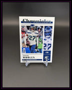 Chronicles Rookie Trading Card von Tariq Woolen, Seattle Seahawks, auf Kartenhalter