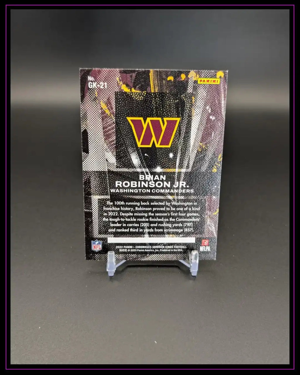Panini Trading Card Brian Robinson Jr. Washington Commanders Rückseite auf Ständer, NFL Sammlung