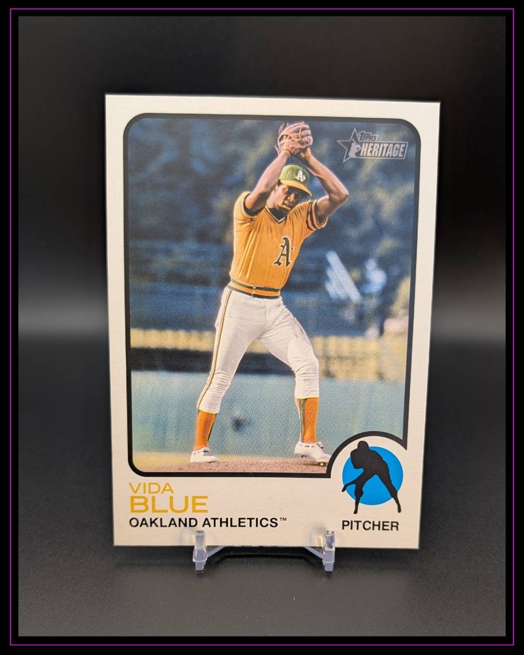 2022 Topps Heritage High Number #OB-VB Vida Blue Oversized 1973 Box Topper