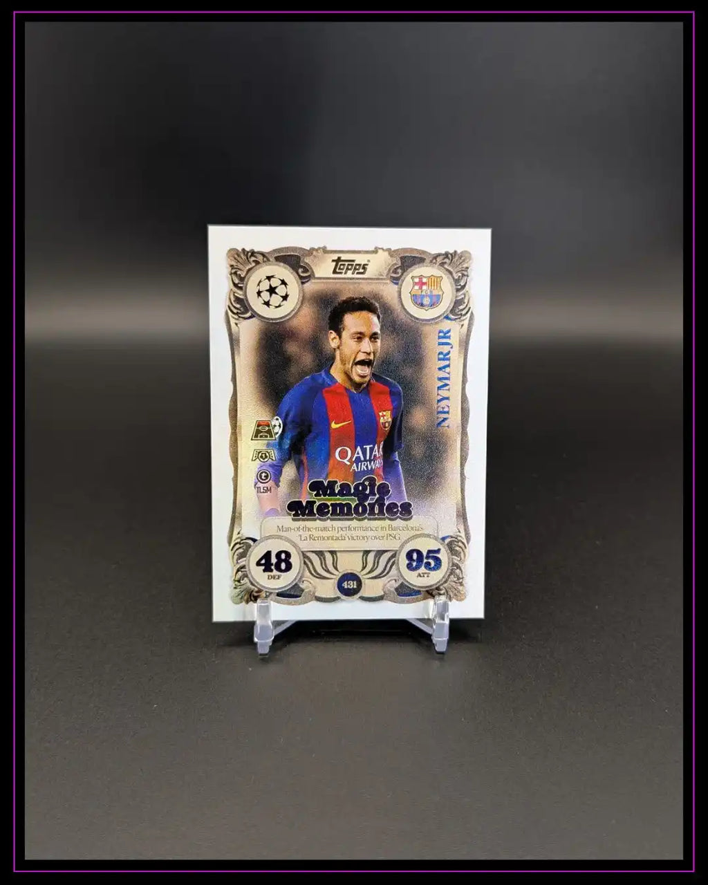 Exklusive Neymar Trading Card von Topps, Barcelona, Fußball-Sammelkarte auf schwarzem Hintergrund