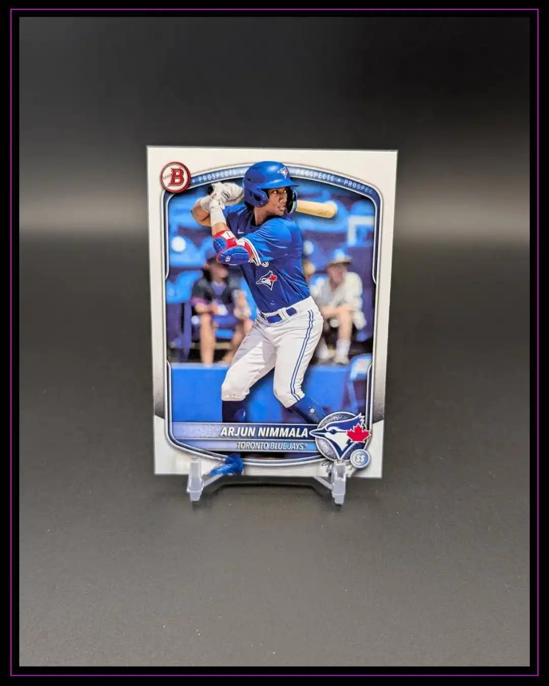 Baseball Trading Card Arjun Nimmala Toronto Blue Jays, Motiv im Stadion, Sammelkarte